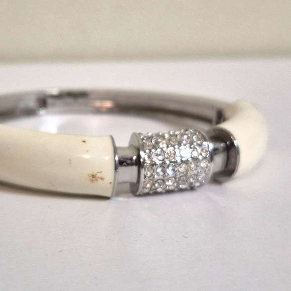 Lia Sophia Bracelet Silver White with some Bling Bangle - Picture 4 of 6